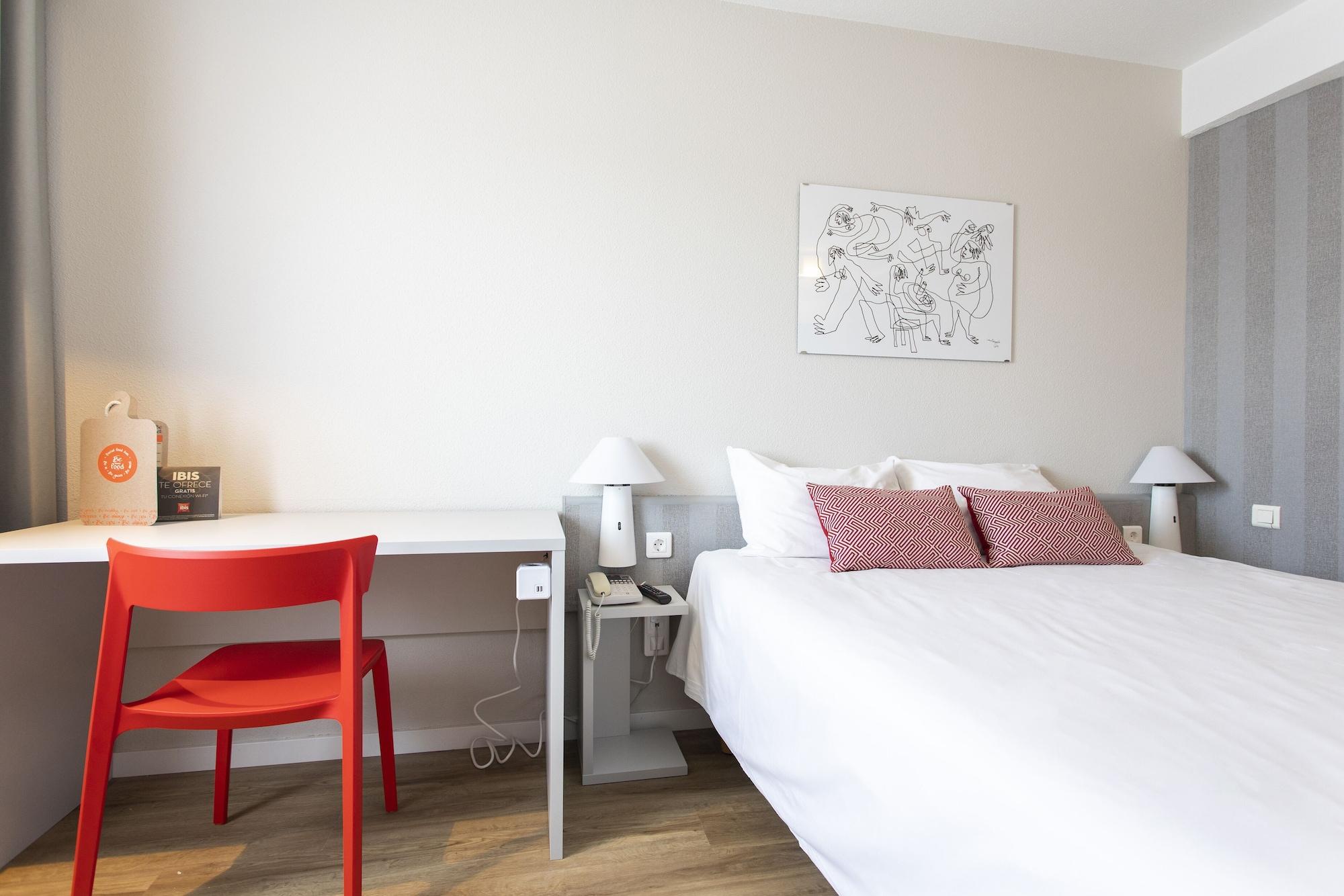 Ibis Valencia Hotel 2*