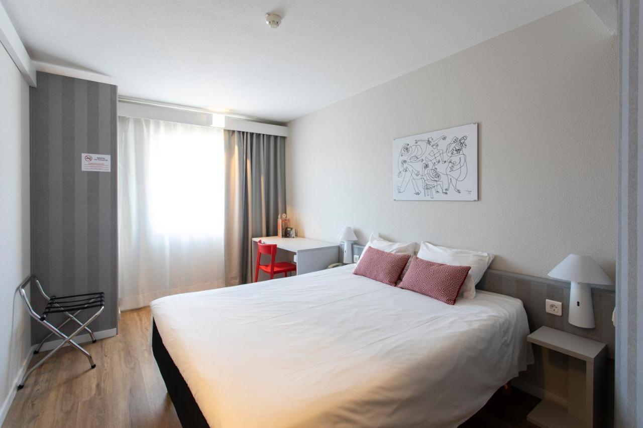 Ibis Valencia 2*