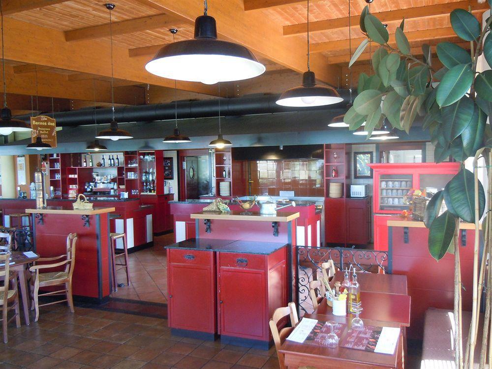 Ibis Valencia 2*